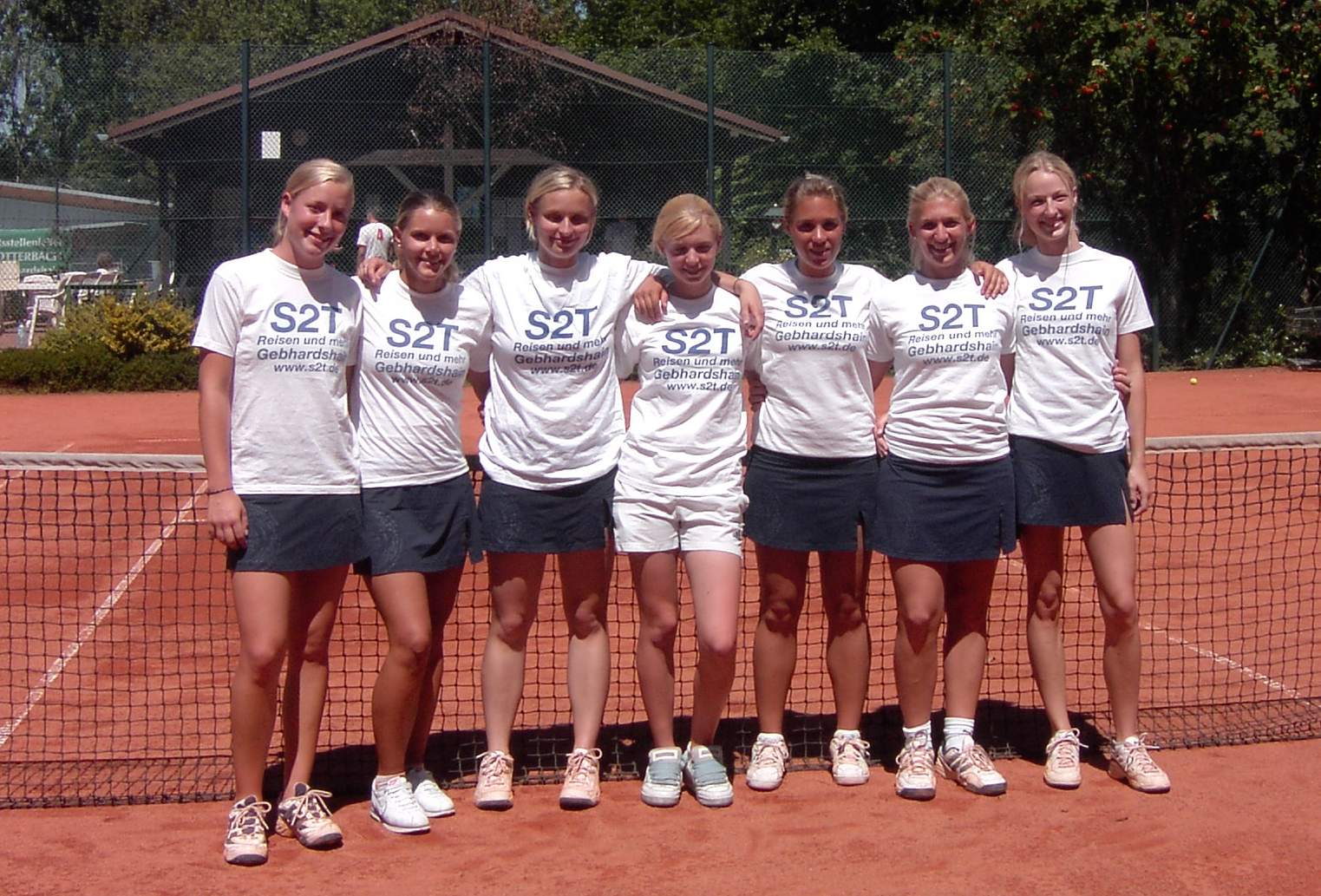 Ausschnitt Gebhardshain Tennisdamen 2003 - 2
